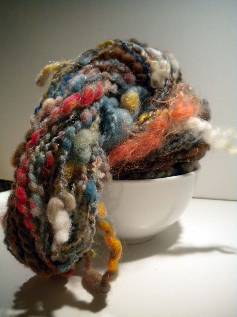 Colorful textured yarn